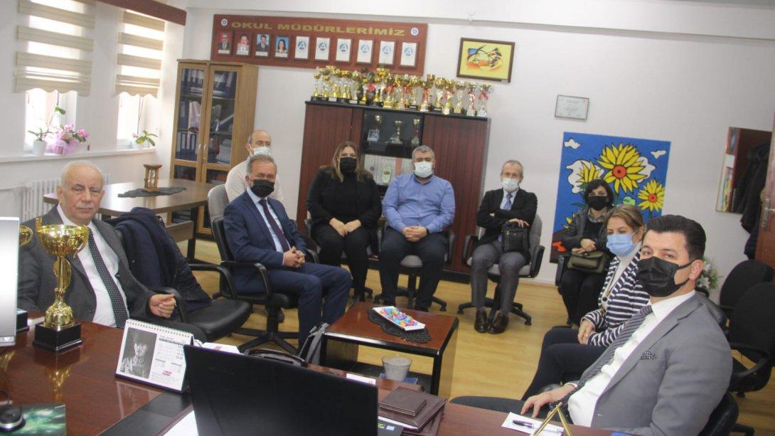 Bakanlığımız tarafından ilimizde PISA okulu olarak belirlenen Lüleburgaz Anadolu Lisesi, İl Müdürümüz Sayın Hüseyin KALKAN tarafından ziyaret edildi ve bilgilendirme toplantısı düzenlendi.