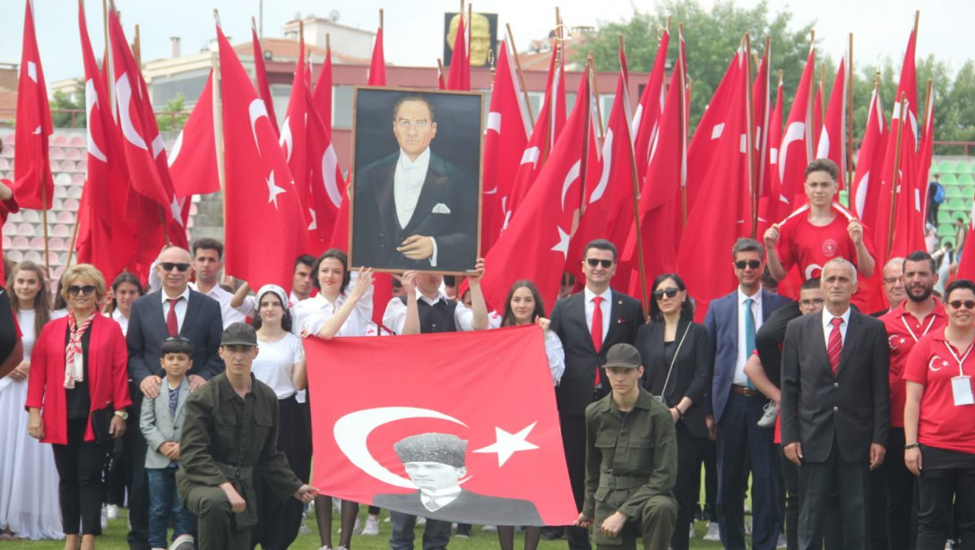 19 Mayıs Atatürk'ü Anma, Gençlik ve Spor Bayramı kutlu olsun!