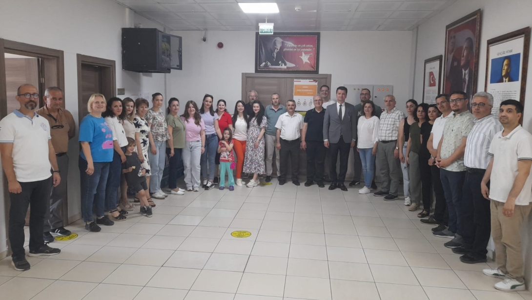   İlçe Milli Eğitim Müdürlüğü'nde Coşkulu Bayramlaşma    